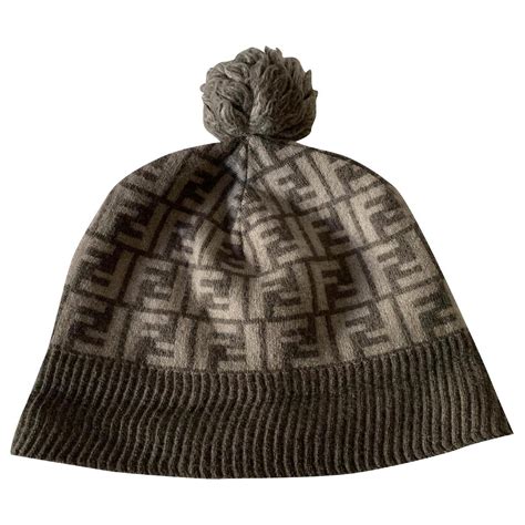 bonnet fendi femme